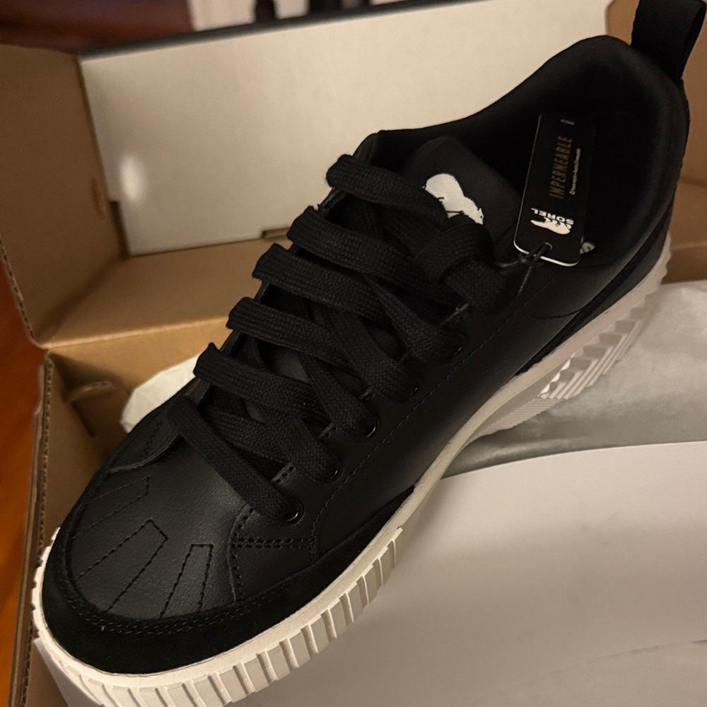 Sorel Women's Black Sneakers with white Sole
